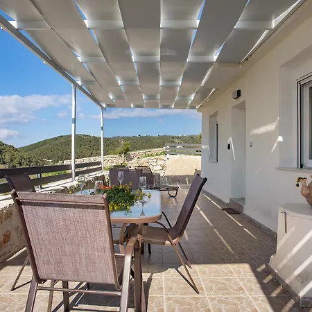 Iliovasilema House * Volimes